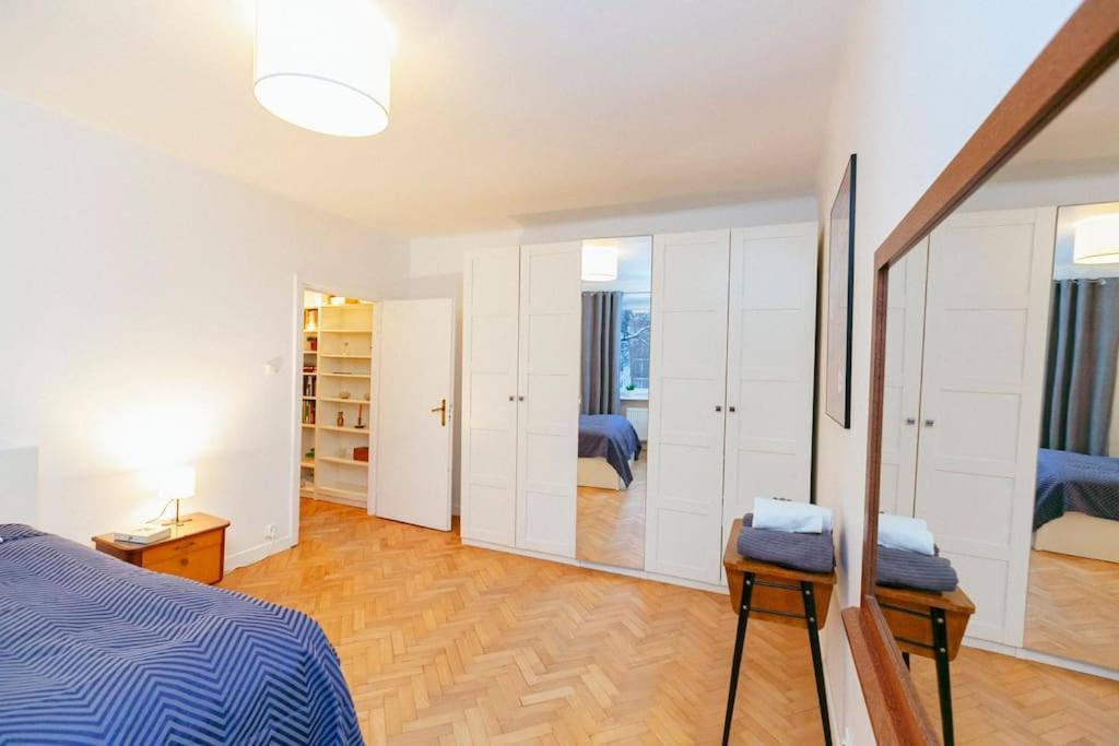 Bright And Elegant In The Area! Apartment Warsaw